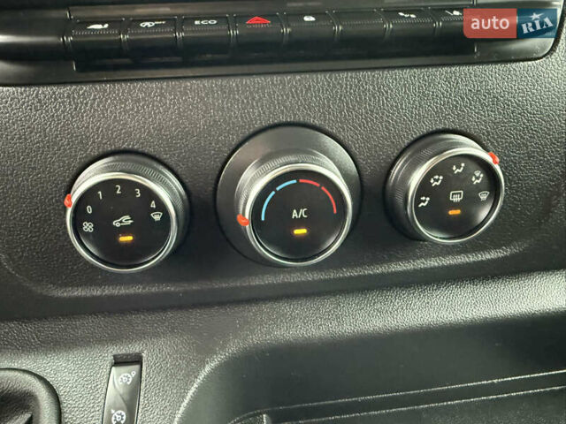 Синий Рено Мастер, объемом двигателя 2.3 л и пробегом 212 тыс. км за 24799 $, фото 74 на Automoto.ua