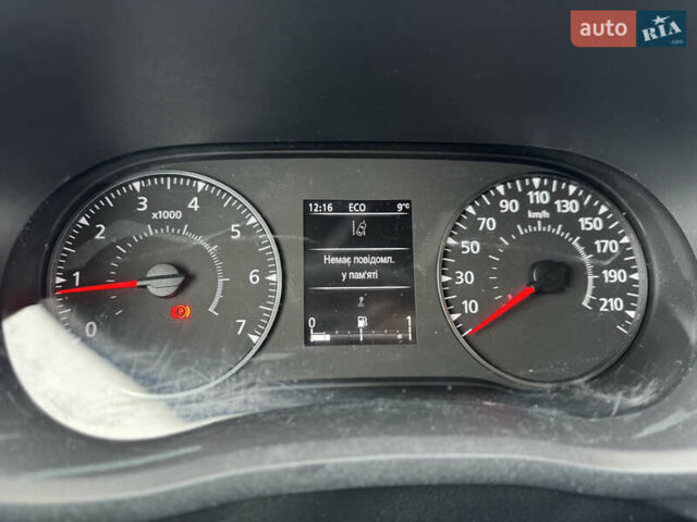 Синий Рено Мастер, объемом двигателя 2.3 л и пробегом 140 тыс. км за 20000 $, фото 8 на Automoto.ua