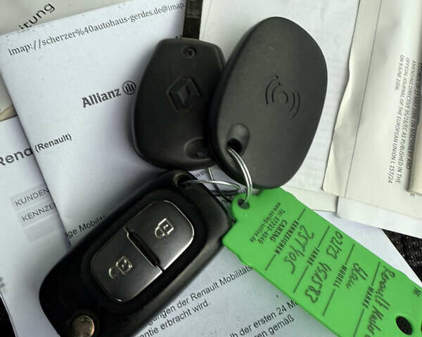 Синий Рено Мастер, объемом двигателя 2.3 л и пробегом 220 тыс. км за 24799 $, фото 111 на Automoto.ua