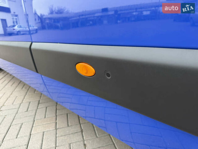 Синий Рено Мастер, объемом двигателя 2.3 л и пробегом 212 тыс. км за 24799 $, фото 45 на Automoto.ua