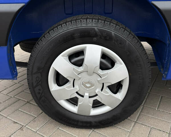 Синий Рено Мастер, объемом двигателя 2.3 л и пробегом 220 тыс. км за 24799 $, фото 57 на Automoto.ua