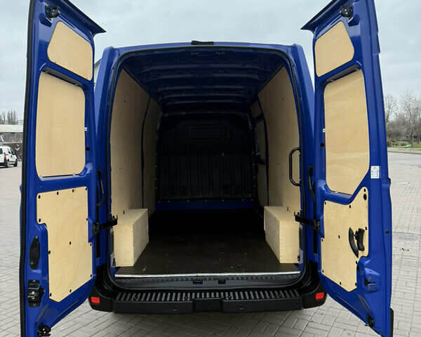 Синий Рено Мастер, объемом двигателя 2.3 л и пробегом 220 тыс. км за 24799 $, фото 120 на Automoto.ua