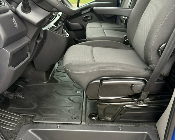 Синий Рено Мастер, объемом двигателя 2.3 л и пробегом 212 тыс. км за 24799 $, фото 58 на Automoto.ua