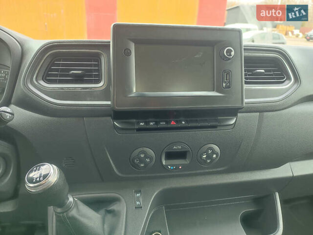 Синій Рено Мастєр, об'ємом двигуна 2.2 л та пробігом 181 тис. км за 26950 $, фото 10 на Automoto.ua