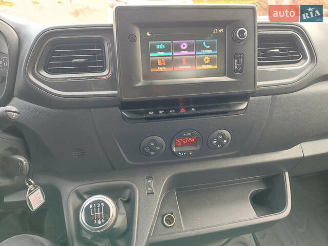 Синій Рено Мастєр, об'ємом двигуна 2.2 л та пробігом 181 тис. км за 26950 $, фото 2 на Automoto.ua