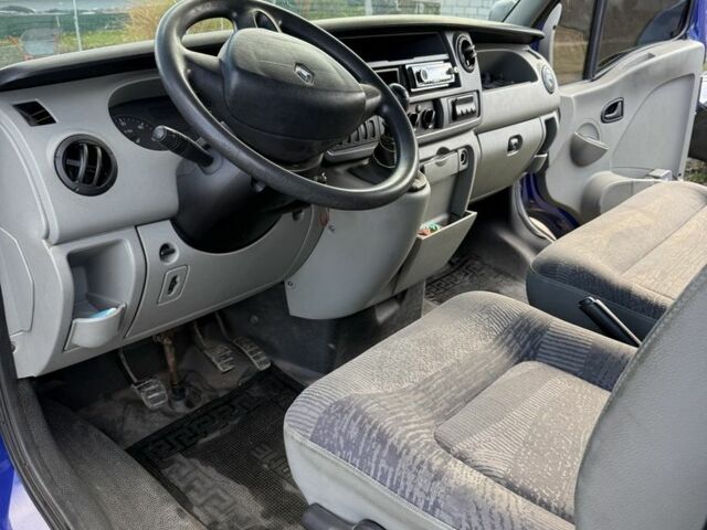 Синий Рено Мастер, объемом двигателя 2.5 л и пробегом 233 тыс. км за 6500 $, фото 1 на Automoto.ua