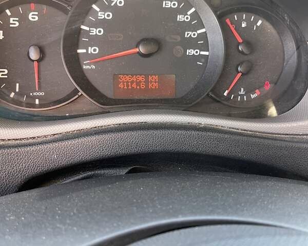 Синій Рено Мастєр, об'ємом двигуна 2.3 л та пробігом 310 тис. км за 13000 $, фото 7 на Automoto.ua