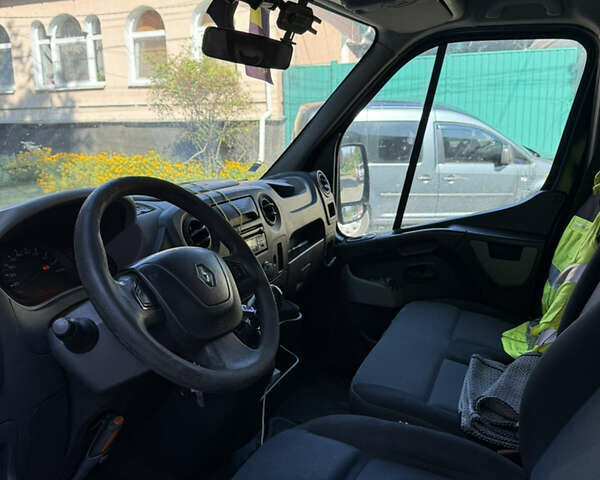 Синий Рено Мастер, объемом двигателя 2.3 л и пробегом 325 тыс. км за 14500 $, фото 4 на Automoto.ua