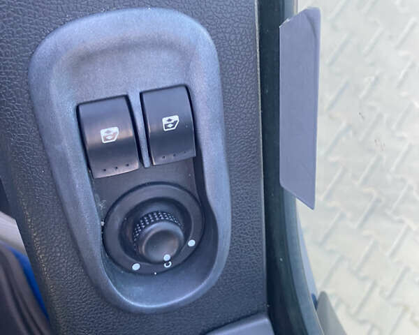 Рено Мастер 2017 в Луцке на Automoto.ua Синий Рено Мастер, объемом двигателя 2.3 л и пробегом 232 тыс. км за 16200 $, фото 15 на Automoto.ua