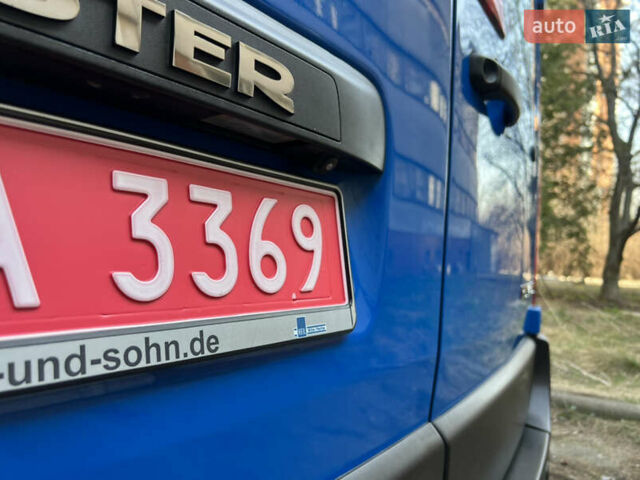 Синий Рено Мастер, объемом двигателя 2.3 л и пробегом 188 тыс. км за 18555 $, фото 8 на Automoto.ua