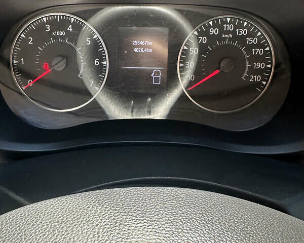 Синій Рено Мастєр, об'ємом двигуна 2.3 л та пробігом 255 тис. км за 21499 $, фото 17 на Automoto.ua