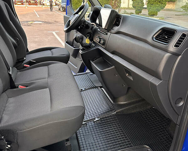 Синій Рено Мастєр, об'ємом двигуна 2.3 л та пробігом 175 тис. км за 19500 $, фото 64 на Automoto.ua