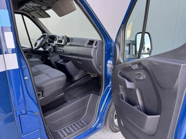 Синій Рено Мастєр, об'ємом двигуна 2.3 л та пробігом 55 тис. км за 17799 $, фото 15 на Automoto.ua