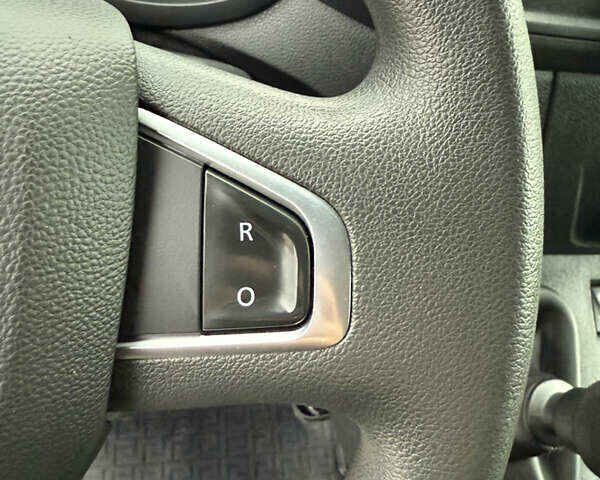 Синій Рено Мастєр, об'ємом двигуна 2.3 л та пробігом 179 тис. км за 24999 $, фото 75 на Automoto.ua