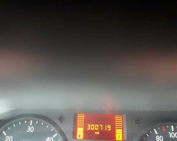 Синій Рено Мастєр, об'ємом двигуна 2.95 л та пробігом 300 тис. км за 14000 $, фото 13 на Automoto.ua