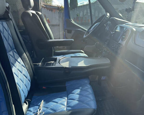 Синий Рено Мастер, объемом двигателя 2.3 л и пробегом 570 тыс. км за 17500 $, фото 10 на Automoto.ua