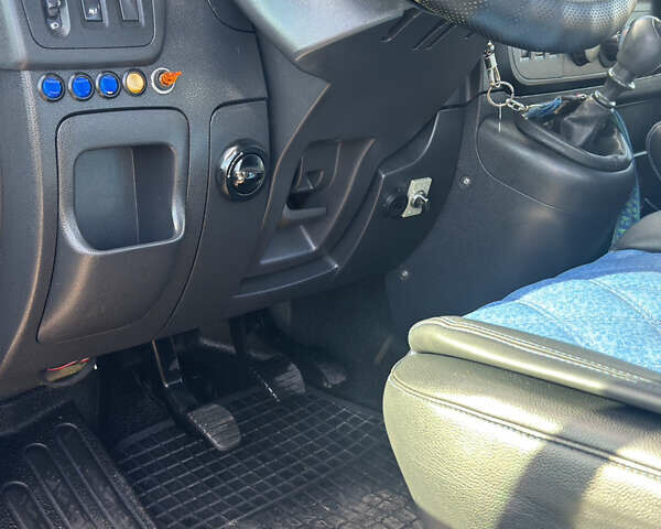 Синий Рено Мастер, объемом двигателя 2.3 л и пробегом 570 тыс. км за 17500 $, фото 23 на Automoto.ua