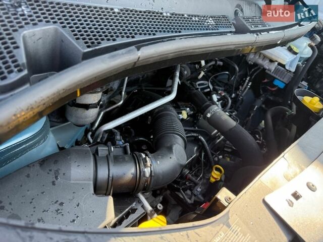 Синий Рено Мастер, объемом двигателя 2.3 л и пробегом 62 тыс. км за 30000 $, фото 30 на Automoto.ua