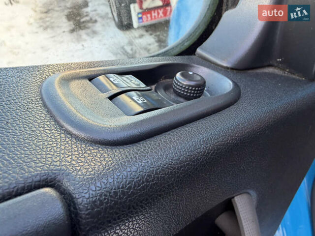 Синий Рено Мастер, объемом двигателя 2.3 л и пробегом 283 тыс. км за 17800 $, фото 42 на Automoto.ua