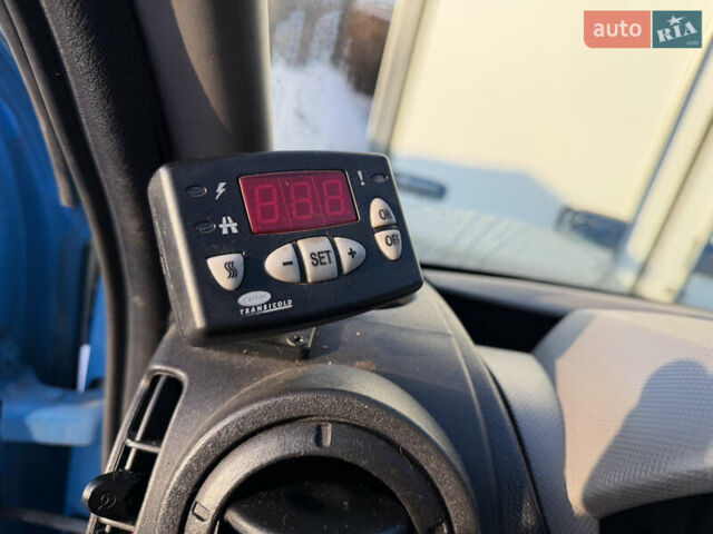 Синий Рено Мастер, объемом двигателя 2.3 л и пробегом 283 тыс. км за 17800 $, фото 43 на Automoto.ua