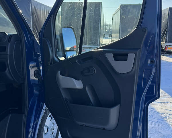 Синий Рено Мастер, объемом двигателя 2.3 л и пробегом 350 тыс. км за 22700 $, фото 28 на Automoto.ua