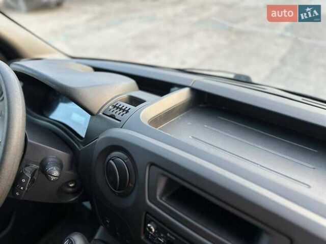 Синий Рено Мастер, объемом двигателя 2.3 л и пробегом 95 тыс. км за 22900 $, фото 28 на Automoto.ua