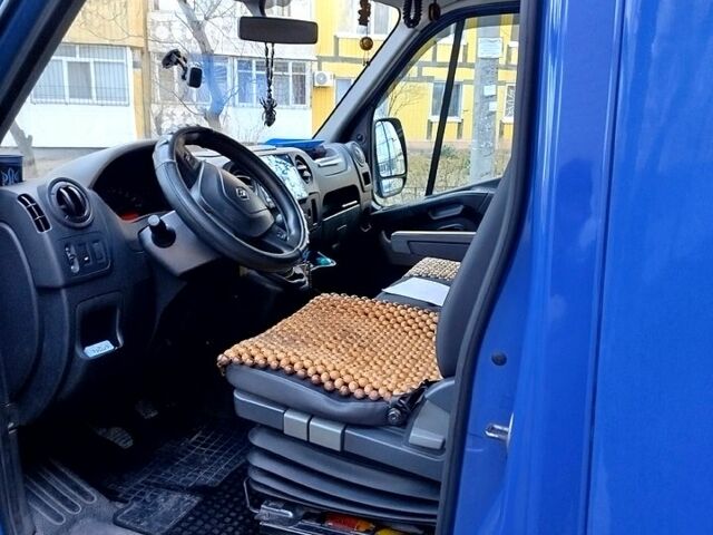 Синий Рено Мастер, объемом двигателя 2.3 л и пробегом 380 тыс. км за 18500 $, фото 3 на Automoto.ua