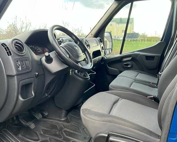 Синий Рено Мастер, объемом двигателя 2.3 л и пробегом 588 тыс. км за 16000 $, фото 11 на Automoto.ua