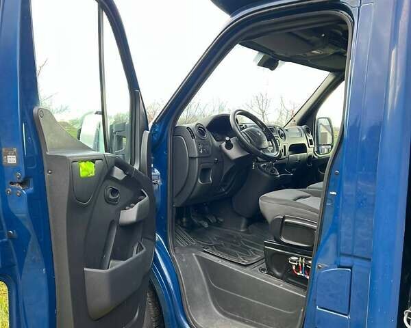 Синий Рено Мастер, объемом двигателя 2.3 л и пробегом 588 тыс. км за 16000 $, фото 10 на Automoto.ua