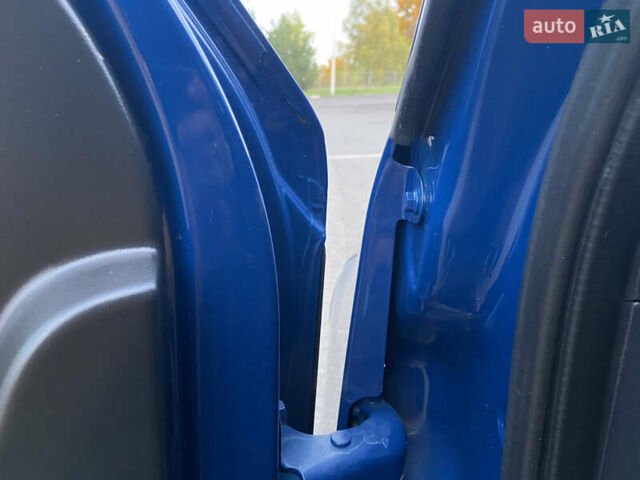 Синий Рено Мастер, объемом двигателя 2.3 л и пробегом 311 тыс. км за 19350 $, фото 12 на Automoto.ua