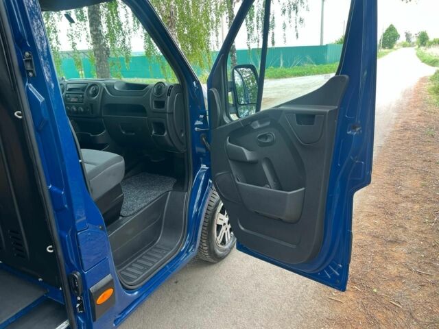 Синий Рено Мастер, объемом двигателя 2.3 л и пробегом 193 тыс. км за 18700 $, фото 6 на Automoto.ua