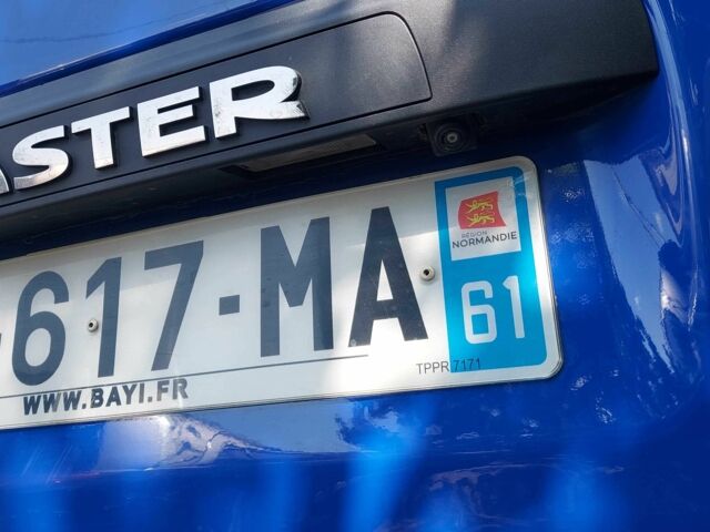 Синий Рено Мастер, объемом двигателя 2.3 л и пробегом 180 тыс. км за 18800 $, фото 4 на Automoto.ua