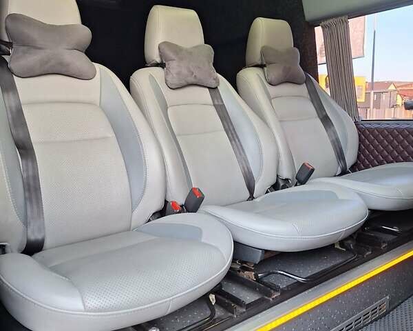 Синий Рено Мастер, объемом двигателя 2.3 л и пробегом 380 тыс. км за 16500 $, фото 3 на Automoto.ua