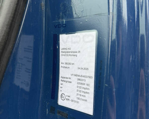 Синій Рено Мастєр, об'ємом двигуна 2.3 л та пробігом 326 тис. км за 18300 $, фото 25 на Automoto.ua