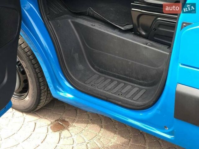 Синий Рено Мастер, объемом двигателя 2.3 л и пробегом 95 тыс. км за 22900 $, фото 20 на Automoto.ua