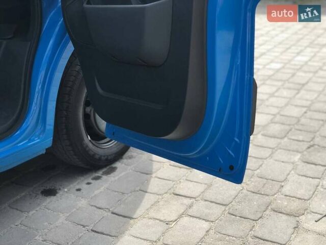 Синий Рено Мастер, объемом двигателя 2.3 л и пробегом 95 тыс. км за 22900 $, фото 42 на Automoto.ua