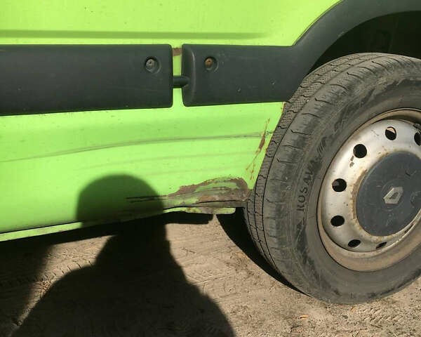 Зеленый Рено Мастер, объемом двигателя 2.46 л и пробегом 565 тыс. км за 6499 $, фото 3 на Automoto.ua