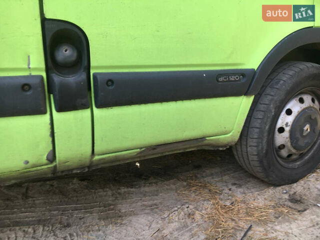 Зеленый Рено Мастер, объемом двигателя 2.46 л и пробегом 565 тыс. км за 6499 $, фото 2 на Automoto.ua