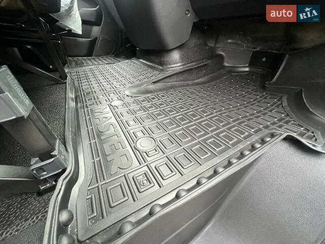 Зелений Рено Мастєр, об'ємом двигуна 2.3 л та пробігом 161 тис. км за 22800 $, фото 25 на Automoto.ua