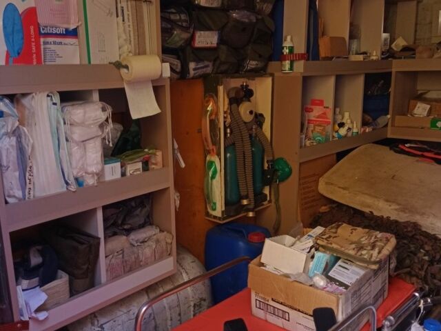 Зелений Рено Мастєр, об'ємом двигуна 2.5 л та пробігом 316 тис. км за 4612 $, фото 2 на Automoto.ua
