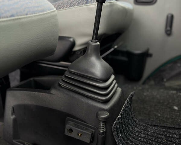 Зеленый Рено Мастер, объемом двигателя 2.2 л и пробегом 110 тыс. км за 11500 $, фото 32 на Automoto.ua