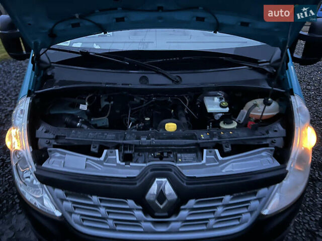 Зеленый Рено Мастер, объемом двигателя 2.3 л и пробегом 350 тыс. км за 18500 $, фото 3 на Automoto.ua