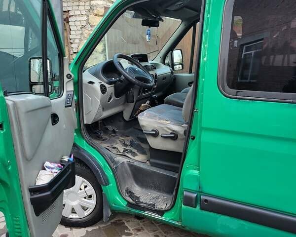 Зелений Рено Мастєр, об'ємом двигуна 2.5 л та пробігом 460 тис. км за 5300 $, фото 9 на Automoto.ua