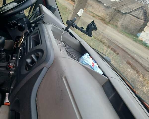 Оранжевый Рено Мастер, объемом двигателя 2.3 л и пробегом 403 тыс. км за 15500 $, фото 19 на Automoto.ua