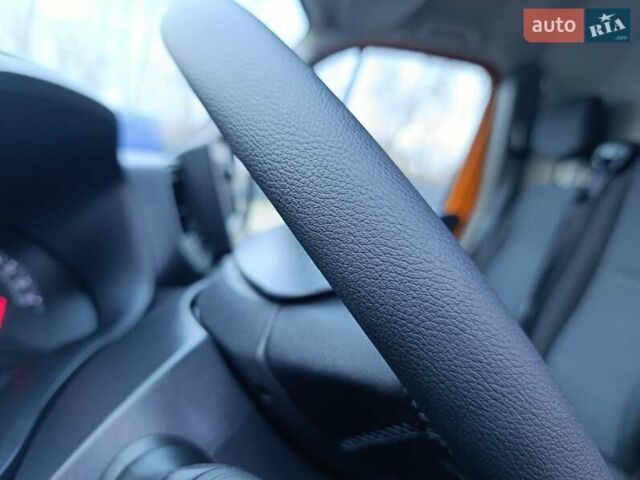 Оранжевый Рено Мастер, объемом двигателя 2.3 л и пробегом 209 тыс. км за 28999 $, фото 38 на Automoto.ua