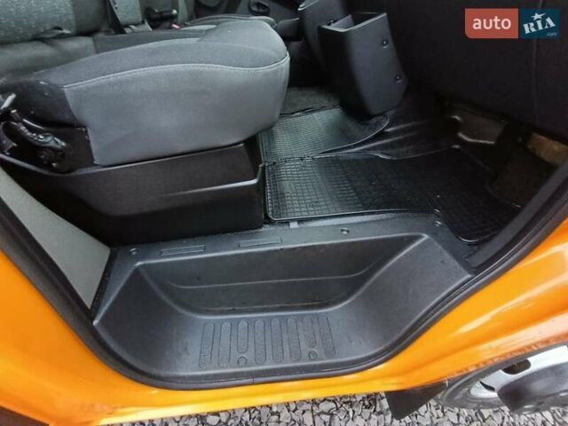 Оранжевый Рено Мастер, объемом двигателя 2.3 л и пробегом 209 тыс. км за 28999 $, фото 17 на Automoto.ua