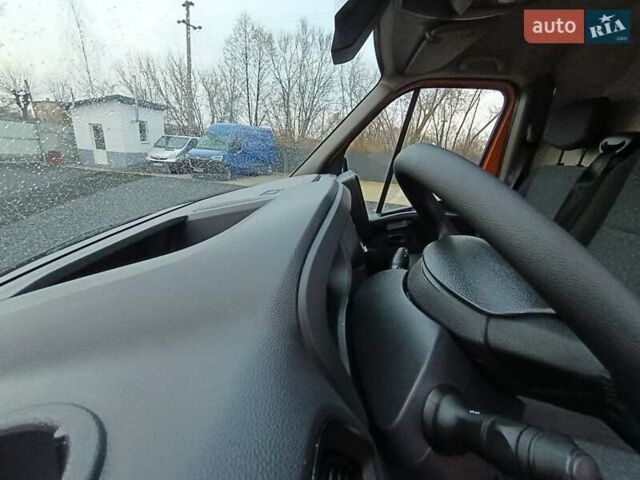 Оранжевый Рено Мастер, объемом двигателя 2.3 л и пробегом 209 тыс. км за 28999 $, фото 39 на Automoto.ua