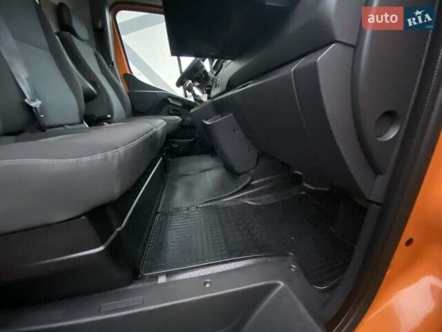 Оранжевый Рено Мастер, объемом двигателя 2.3 л и пробегом 208 тыс. км за 28999 $, фото 49 на Automoto.ua