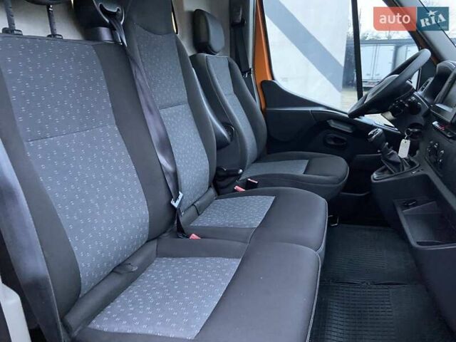 Оранжевый Рено Мастер, объемом двигателя 2.3 л и пробегом 208 тыс. км за 28999 $, фото 56 на Automoto.ua