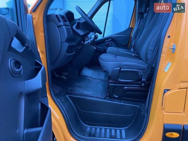 Оранжевый Рено Мастер, объемом двигателя 2.3 л и пробегом 208 тыс. км за 28999 $, фото 41 на Automoto.ua